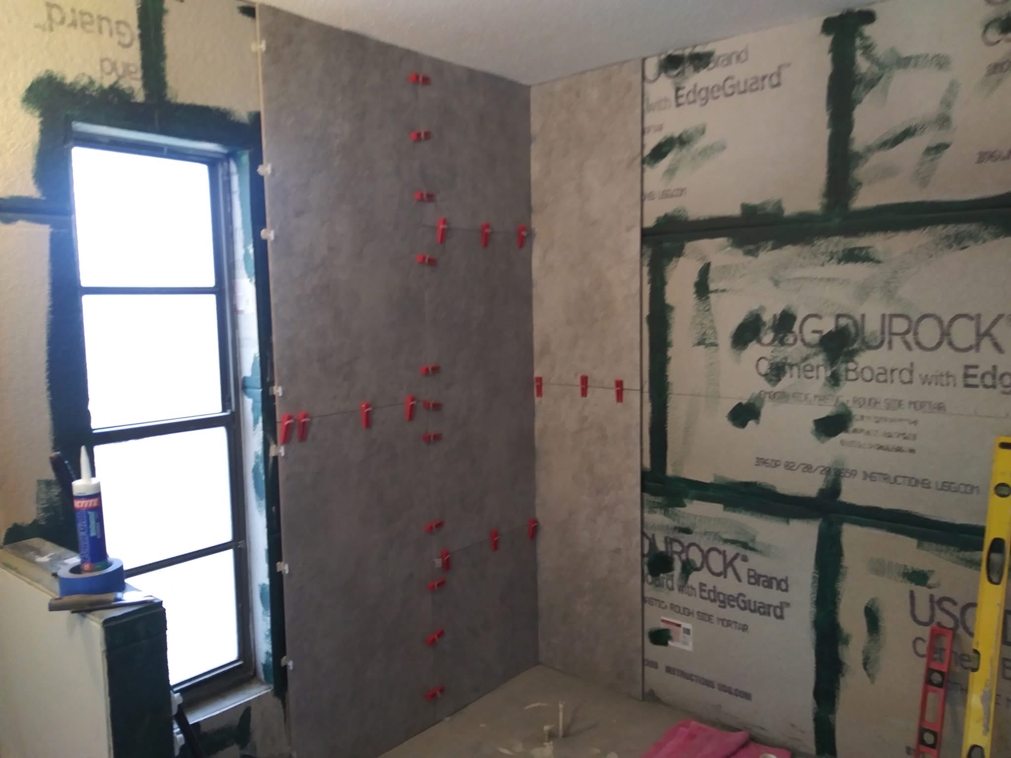 Large format wall tile start